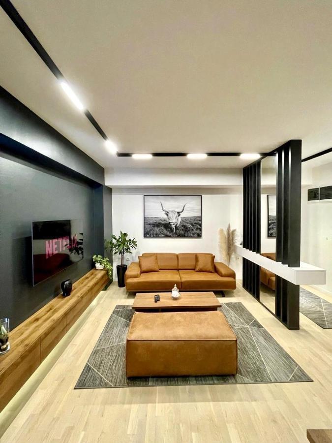 Sunlight Luxe Apartment Szkopje Kültér fotó